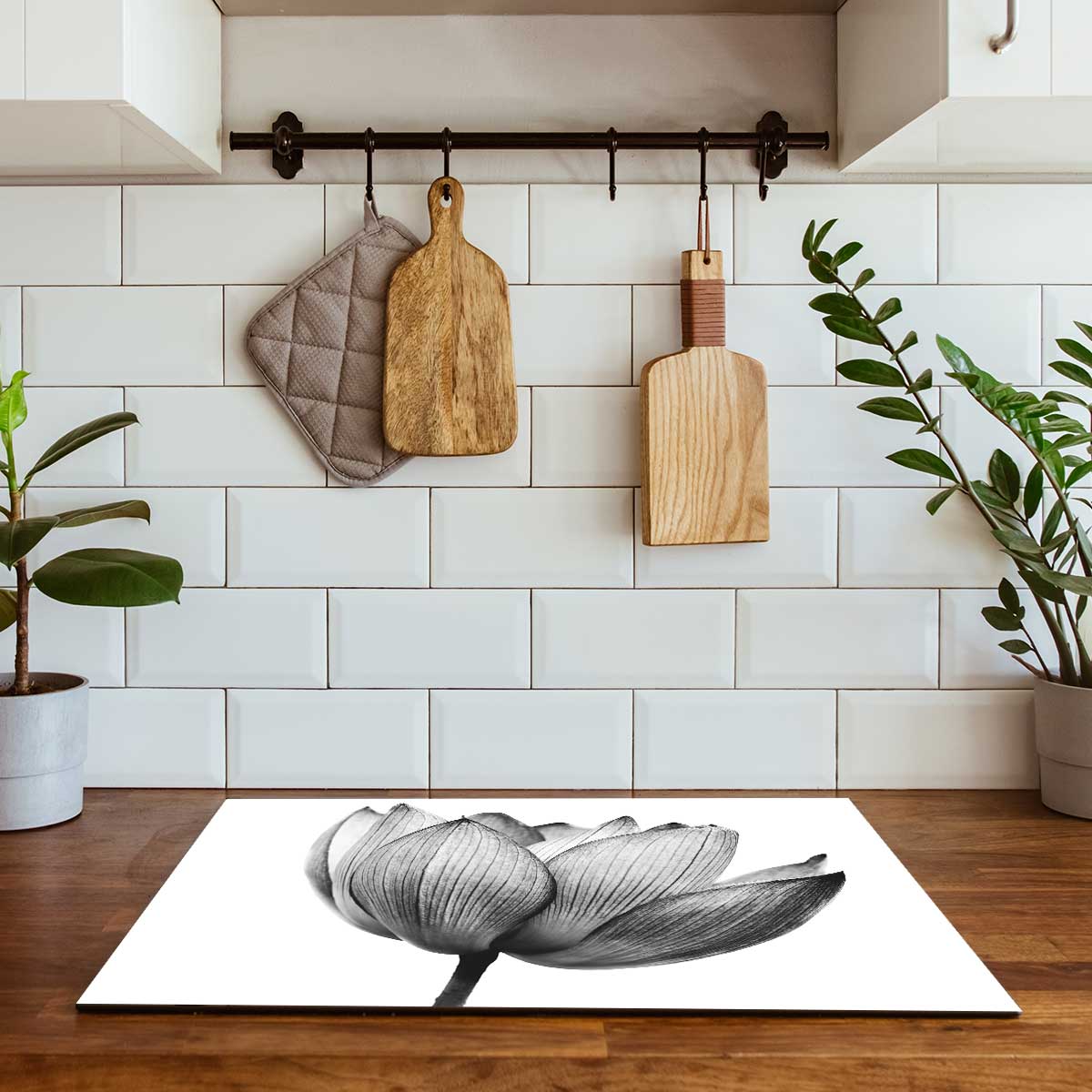 Inductie beschermer - Lotus in zwart-wit