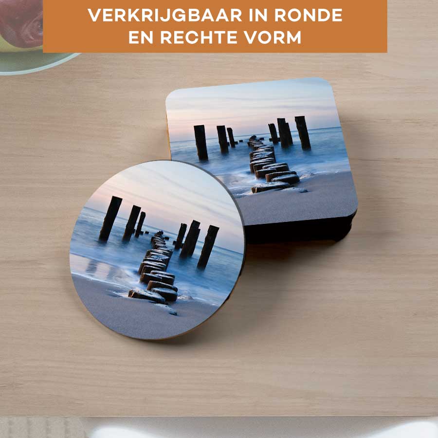 Onderzetter - Golfbreker op het strand